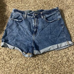 brand wild fable size 12